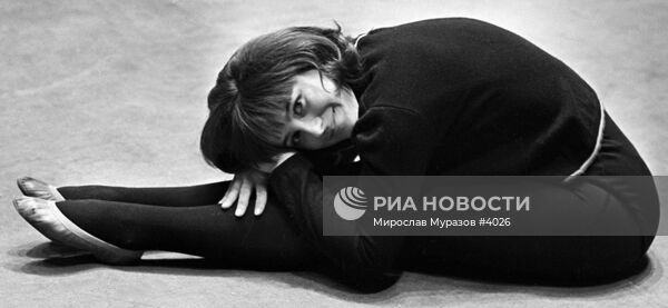 НАТАЛЬЯ ВАРЛЕЙ