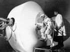 Космонавты тренируются на центрифуге