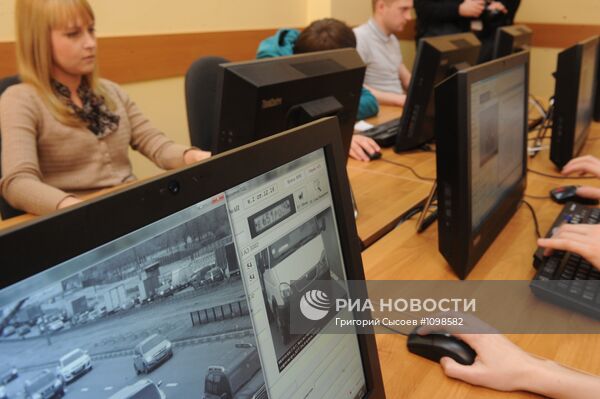 Презентация автомобилей мобильного видеоконтроля