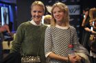 Телеведущая Юлия Бордовских с дочерью Марией на премьере 23-го по счету фильма о приключениях Джеймса Бонда "007: Координаты Скайфолл" в кинотеатре "Формула-Кино Сити". Место: Россия, Москва. Автор: Григорий Сысоев/РИА Новости. Премьера фильма "007: Координаты Скайфолл"