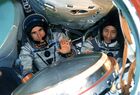 Члены экипажа МКС-7 на тренировке