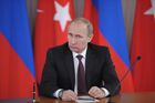 22 ноября 2013. Президент России Владимир Путин во время совместной с премьер-министром Турции Реджепом Тайипом Эрдоганом пресс-конференции по итогам четвертого заседания Совета сотрудничества высшего уровня между Россией и Турцией (ССВУ) в Стрельне. Место: Россия, Ленинградская область, Стрельна. Автор: Алексей Никольский/РИА Новости. Рабочая поездка В.Путина в Северо-Западный федеральный округ