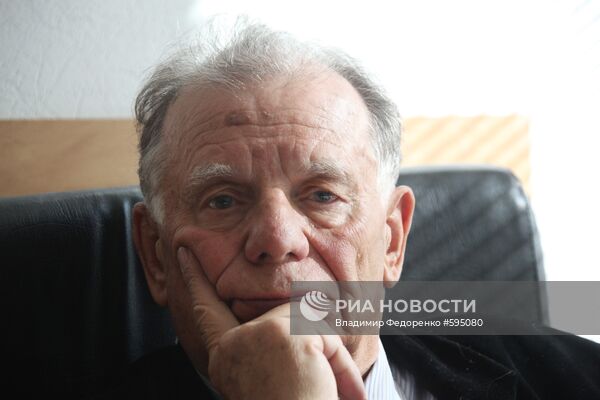 Жорес Алферов