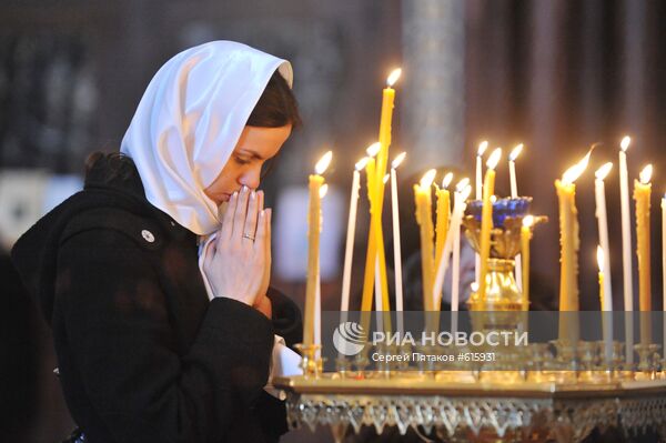 Утренняя служба в Храме Христа Спасителя