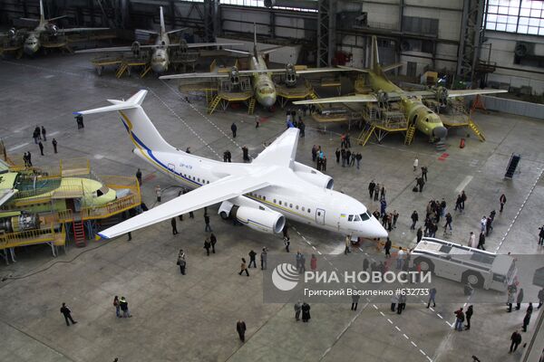 Первый образец украинского реактивного самолета АН-158