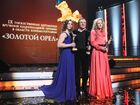 Обладатели премии "Золотой орел" (слева направо): актриса Аньорка Штрехель (лучшая женская роль, фильм Алексея Учителя "Край"), режиссер Алексей Учитель (лучшая режиссерская работа, фильм "Край") и актриса Юлия Пересильд (лучшая женская роль второго плана, фильм "Край"), на IX церемонии вручения премии "Золотой орел". Место: Россия, Москва. Автор: Екатерина Чеснокова/РИА Новости. Аньорка Штрехель, Алексей Учитель и Юлия Пересильд