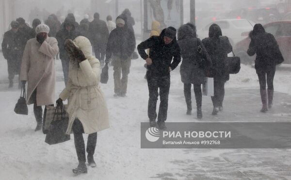 Снегопад во Владивостоке