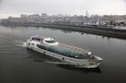 Всесезонные прогулочные яхты начали курсировать по Москва-реке