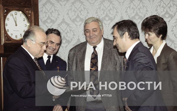 ЧЕРНОМЫРДИН ЭКИПАЖ "СОЮЗ ТМ-20"