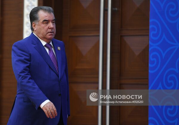 Рабочий визит президента РФ В. Путина в Казахстан. День второй