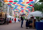Аллея "Парящие зонтики" в Санкт-Петербурге