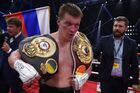 Александр Поветкин (Россия) после победы в титульном поединке против Андрея Руденко (Украина) за титулы WBO International и WBA International в Государственном центральном концертном зале "Россия" в Москве. Место: Россия, Москва. Автор: Рамиль Ситдиков/РИА Новости. Бокс. Бой А. Поветкина и А. Руденко