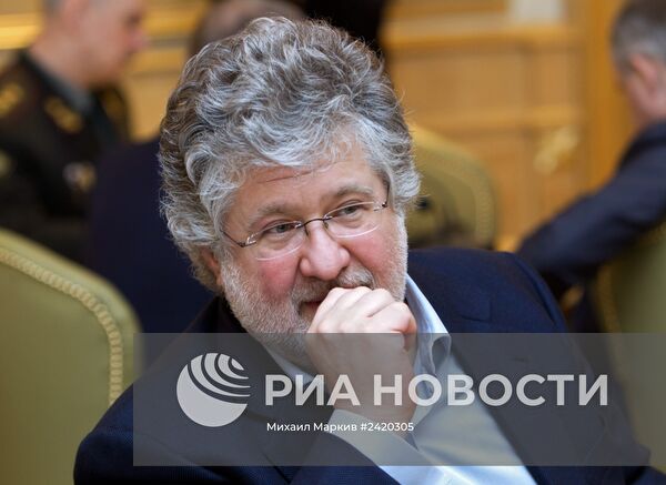А.Турчинов провел совещание в Киеве с главами областных администраций