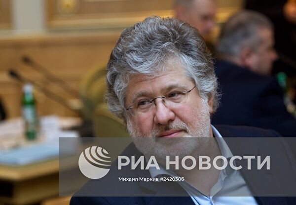 А.Турчинов провел совещание в Киеве с главами областных администраций