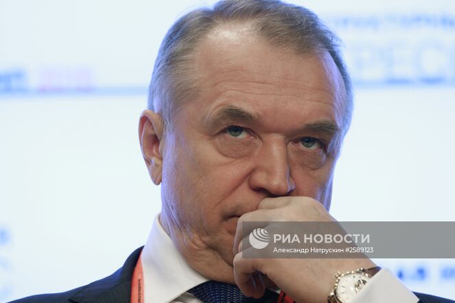 Президент Торгово-промышленной палаты России Сергей Катырин на ежегодном инфраструктурном конгрессе "Российская неделя государственно-частного партнерства". Место: Россия, Москва. Автор: Александр Натрускин/РИА Новости. Конгресс "Российская неделя государственно-частного партнерства"