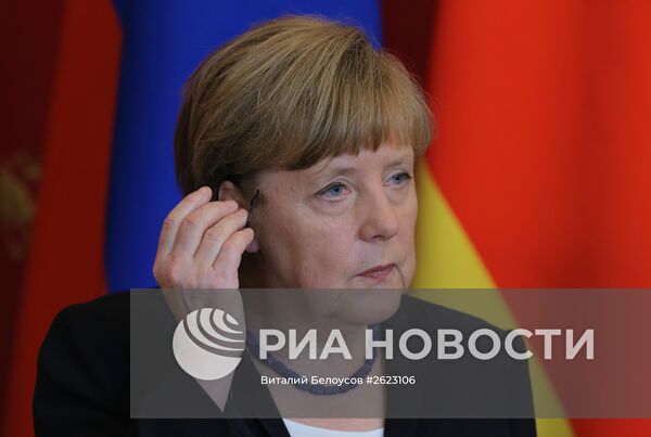 Совместная пресс-конференция президента РФ В.Путина и канцлера Германии А.Меркель