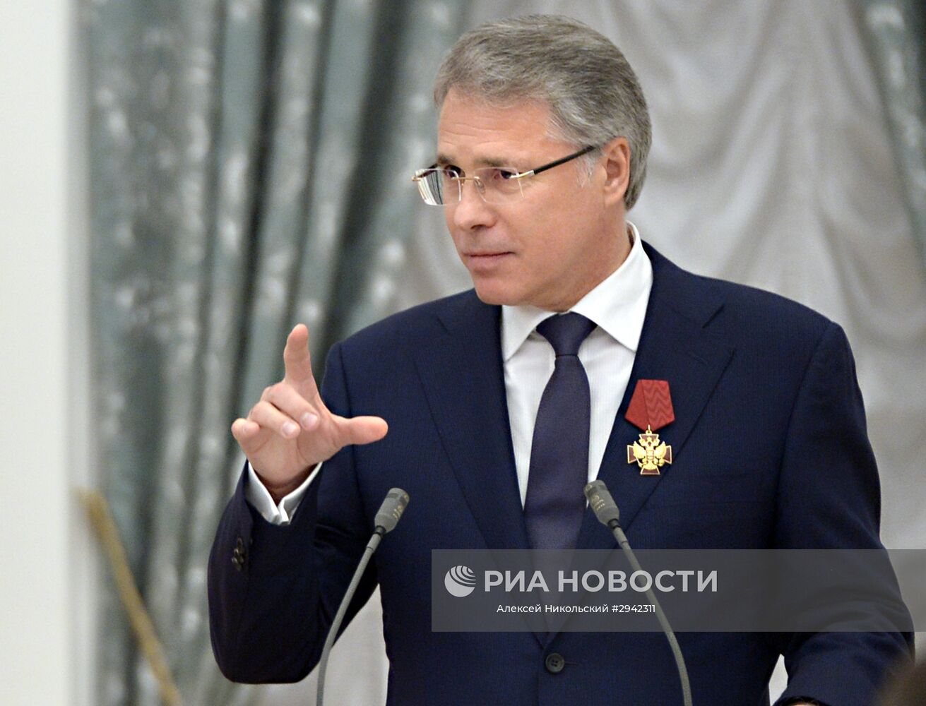22 сентября 2016. Ректор МГТУ им. Н. Э. Баумана Анатолий Александров на церемонии вручения в Кремле президентом РФ Владимиром Путиным государственных наград. Место: Россия, Москва. Автор: Алексей Никольский/РИА Новости. Церемония вручения государственных наград в Кремле