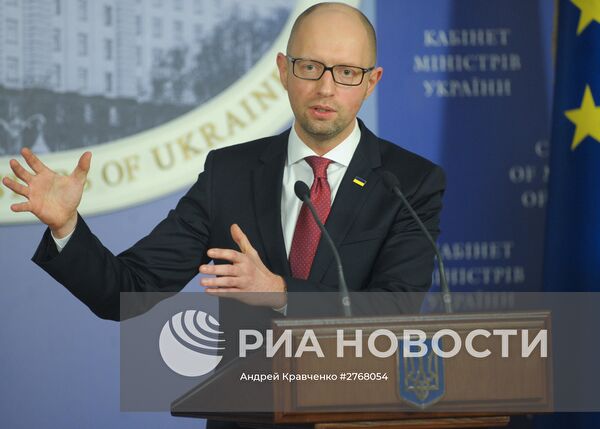 Пресс-конференция премьер-министра Украины А. Яценюка по итогам 2015 года