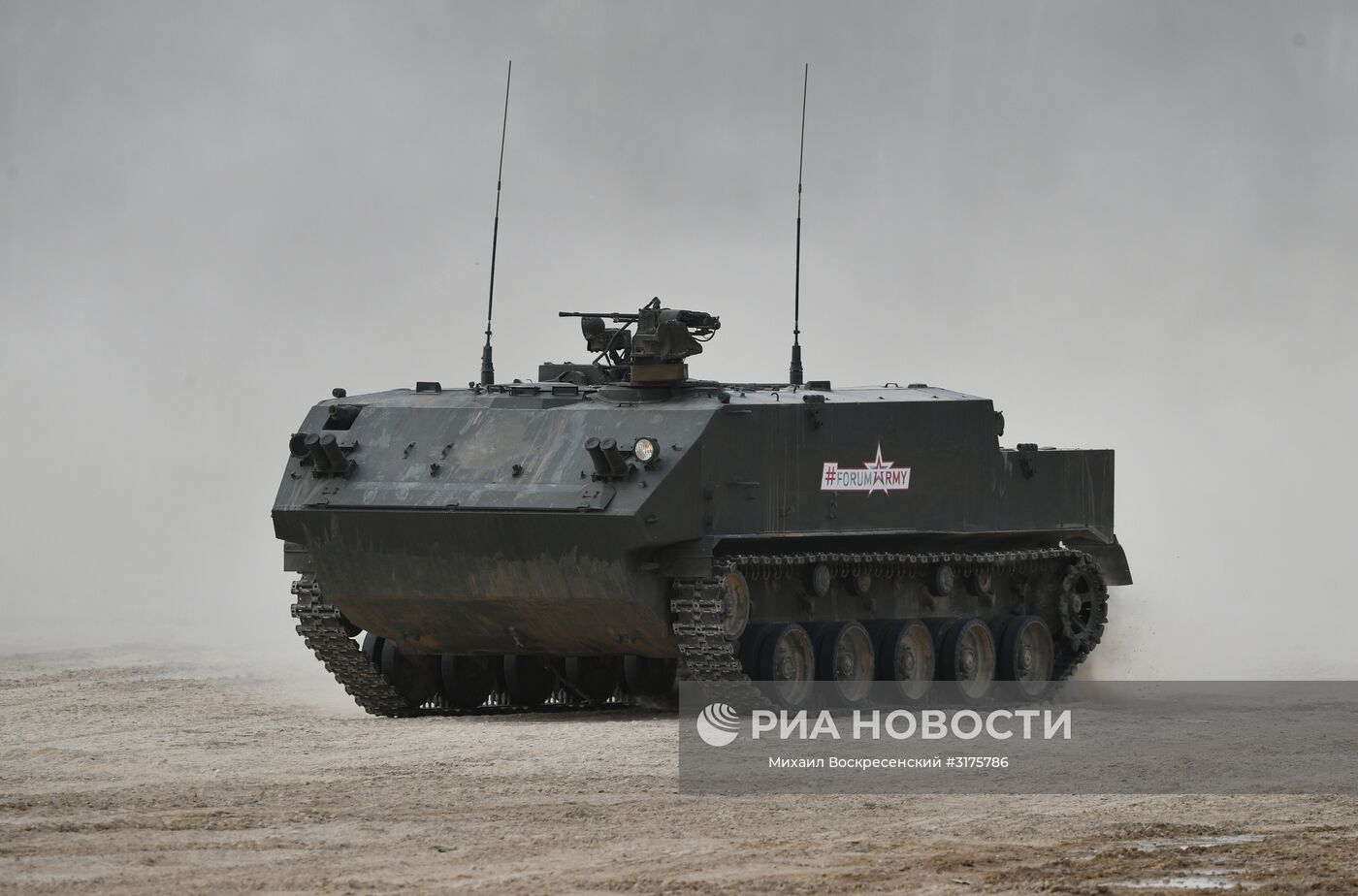 БТР-МДМ "Ракушка" во время показа современных и перспективных образцов вооружения, военной и специальной техники в рамках международного военно-технического форума "Армия-2017". Место: Россия, Московская область. Автор: Михаил Воскресенский/РИА Новости. Открытие международного военно-технического форума "Армия-2017"
