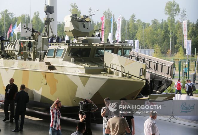 Боевой катер БК-16 на международном военно-техническом форуме "Армия-2017" в Московской области. Место: Россия, Московская область. Автор: Виталий Белоусов/РИА Новости. Открытие международного военно-технического форума "Армия-2017"