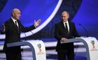 1 декабря 2017. Президент РФ Владимир Путин и президент FIFA Джанни Инфантино (слева) на финальной жеребьёвке чемпионата мира по футболу ФИФА 2018 в Государственном Кремлёвском дворце. Место: Россия, Москва. Автор: Григорий Сысоев/РИА Новости. Президент РФ В. Путин принял участие в финальной жеребьёвке ЧМ по футболу ФИФА 2018 в России