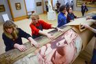 Демонтаж и перенос картины "Фрина на празднике Посейдона" в Русском музее