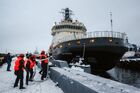 Дизель-электрический ледокол "Илья Муромец" прибыл на Северный флот