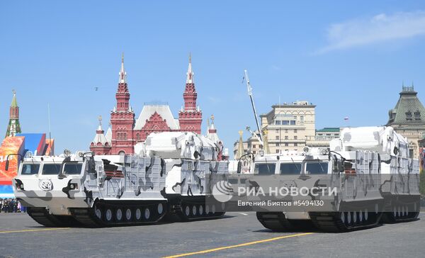 Военный парад, посвящённый 73-й годовщине Победы в ВОВ