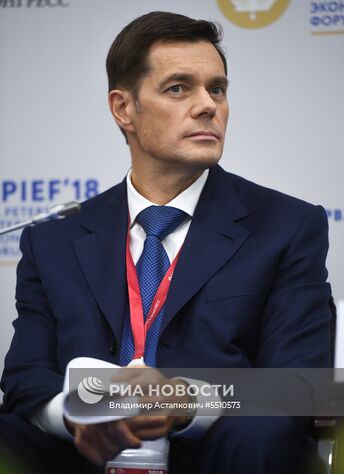 Председатель совета директоров ПАО "Северсталь" Алексей Мордашов во время панельной сессии "Принимая ответственность за будущее: долгосрочная инвестиционная стратегия бизнеса" в рамках Петербургского международного экономического форума. Место: Россия, Санкт-Петербург. Автор: Владимир Астапкович/РИА Новости. Петербургский международный экономический форум. День первый