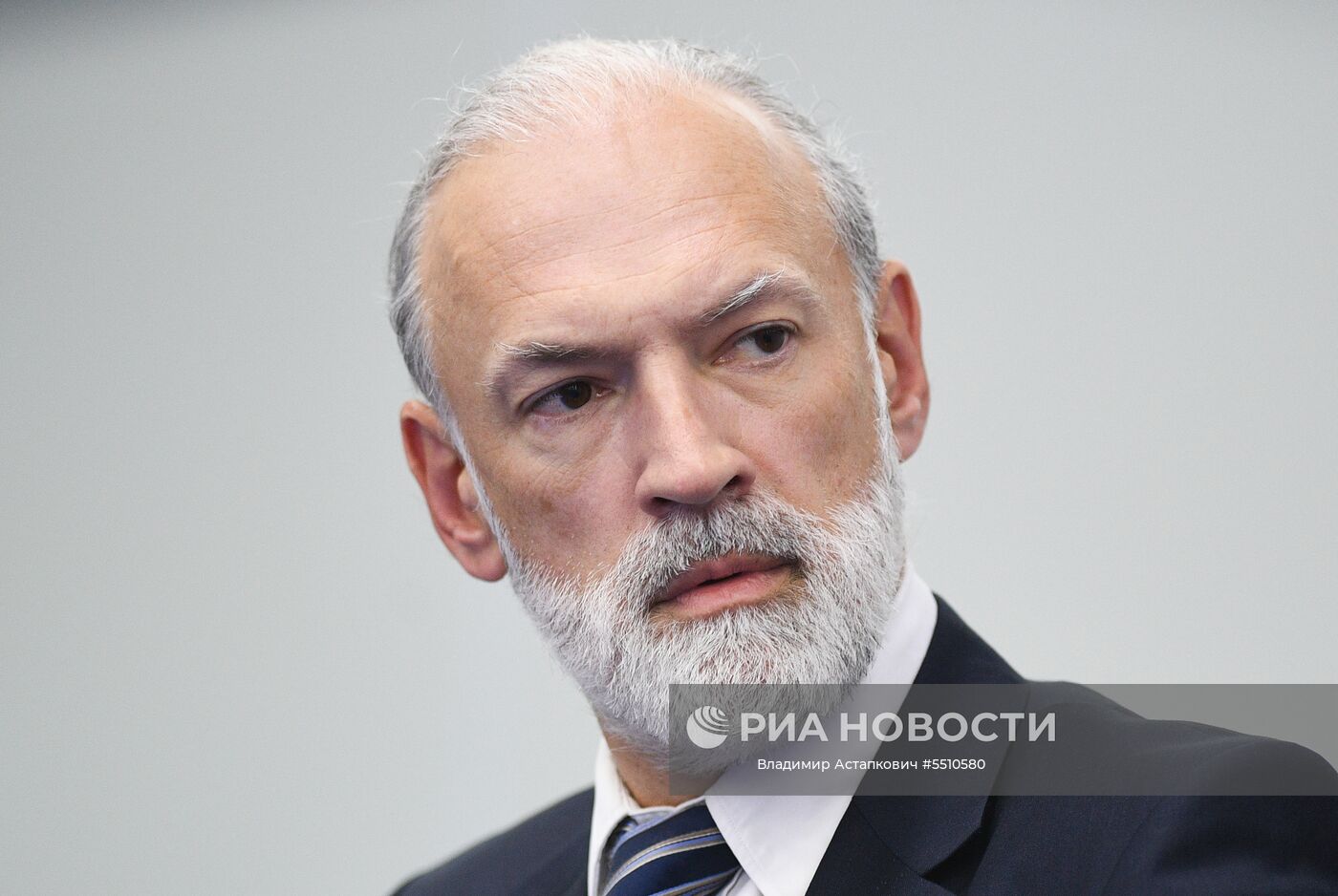 Генеральный директор ПАО "ВымпелКом" Василь Лацанич во время панельной сессии "Принимая ответственность за будущее: долгосрочная инвестиционная стратегия бизнеса" в рамках Петербургского международного экономического форума. Место: Россия, Санкт-Петербург. Автор: Владимир Астапкович/РИА Новости. Петербургский международный экономический форум. День первый