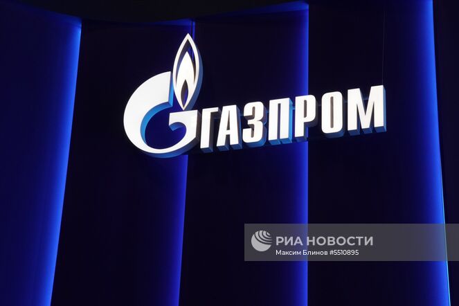 Логотип компании "Газпром" на Петербургском международном экономическом форуме. Место: Россия, Санкт-Петербург. Автор: Максим Блинов/РИА Новости. Петербургский международный экономический форум. День первый