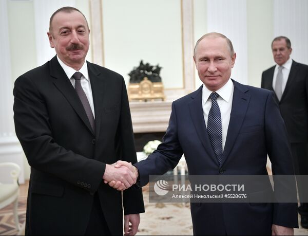 Президент РФ В. Путин встретился с президентом Азербайджана И. Алиевым