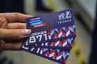 Транспортные карты, посвященные предстоящим выборам мэра Москвы, изготовленные на предприятии по производству интегральных схем "Микрон" в Зеленограде. Место: Россия, Зеленоград. Автор: Алексей Куденко/РИА Новости. Завод "Микрон" в Зеленограде