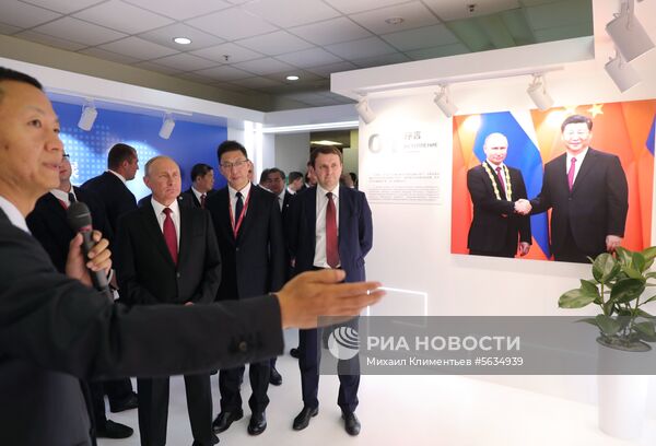 Рабочая поездка президента РФ В. Путина в Дальневосточный федеральный округ. День третий