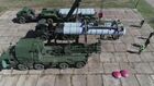 Заряжание пусковой установки зенитного ракетного комплекса С-300 на учениях ПВО в рамках манёвров «Восток-2018». Стоп-кадр с видео, предоставленного Минобороны РФ. Изображение является раздаточным материалом, предоставлено третьей стороной. Только редакционное использование. Запрет на архивирование, коммерческое использование, рекламную кампанию.
Место: Россия, Чукотский автономный округ. Военные учения "Восток-2018"