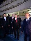 12 сентября 2018. Президент РФ Владимир Путин и председатель Китайской Народной Республики (КНР) Си Цзиньпин (слева) во время посещения Всероссийского детского центра "Океан" во Владивостоке. Справа - директор центра Андрей Базилевский. Место: Россия, Приморский край, Владивосток. Автор: Сергей Мамонтов/РИА Новости. Рабочая поездка президента РФ В. Путина в Дальневосточный федеральный округ. День третий