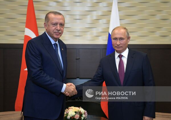 Президент РФ В. Путин встретился с президентом Турции Т. Эрдоганом