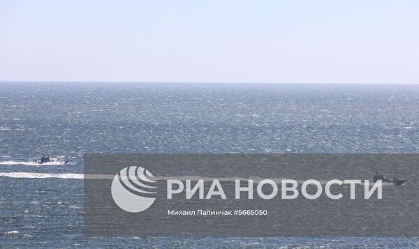 Учения Вооруженных сил Украины на побережье Азовского моря