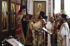 Патриарх Антиохийский и всего Востока Иоанн Х (слева) на торжественной литургии в храме, освященном в честь священномученика Игнатия Анхтиохийского Богоносца, в Дамаске. Место: Сирия, Дамаск. Автор: Михаил Воскресенский/РИА Новости. Визит делегации российских религиозных деятелей в Сирию