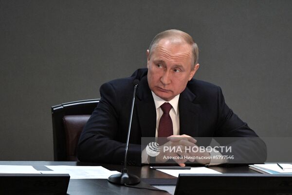 Президент РФ В. Путин принял участие в заседании коллегии МВД РФ