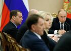 Президент РФ В. Путин провел совещание с членами правительства РФ 