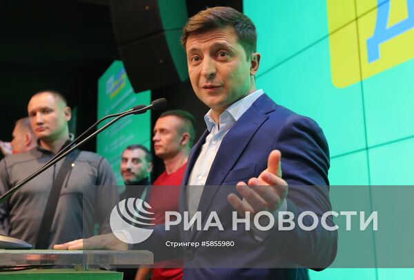 Брифинг В. Зеленского после оглашения предварительных итогов голосования