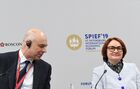 Первый заместитель председателя правительства РФ - министр финансов РФ Антон Силуанов и председатель Банка России Эльвира Набиуллина на сессии "Российская экономика в поисках стимулов роста" в рамках Петербургского международного экономического форума 2019 (ПМЭФ-2019). Место: Россия, Санкт-Петербург. Автор: Евгений Биятов/РИА Новости. Петербургский международный экономический форум. День первый