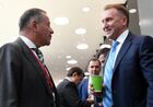 Председатель государственной корпорации "Банк развития и внешнеэкономической деятельности (Внешэкономбанк)" Игорь Шувалов (справа) на Петербургском международном экономическом форуме 2019 (ПМЭФ-2019). Место: Россия, Санкт-Петербург. Автор: Евгений Биятов/РИА Новости. Петербургский международный экономический форум. День первый