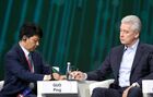 Заместитель председателя правления, главный исполнительный директор Huawei Го Пин (слева) и мэр Москвы Сергей Собянин на пленарной сессии Сбербанка "Трансформация в быстро меняющемся мире: государства, компании, люди" в рамках Петербургского международного экономического форума 2019 (ПМЭФ-2019). Место: Россия, Санкт-Петербург. Автор: Алексей Даничев/РИА Новости. Петербургский международный экономический форум. День первый