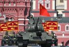 Танк Т-34-85 на военном параде, посвященном 73-й годовщине Победы в Великой Отечественной войне 1941-1945 годов. Место: Россия, Москва. Автор: Евгений Биятов/РИА Новости. Военный парад, посвящённый 73-й годовщине Победы в ВОВ