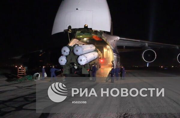 Минобороны РФ доставило комплексы ЗРК С-300 в Сирию