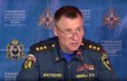 Министр по делам гражданской обороны, чрезвычайным ситуациям и ликвидации последствий стихийных бедствий Евгений Зиничев проводит координационное совещание в полевом лагере аэромобильной группировки спасателей, после оценки обстановки на месте схода грунта на русло реки Бурея в Хабаровском крае. Изображение является раздаточным материалом, предоставлено третьей стороной. Только редакционное использование. Запрет на архивирование, коммерческое использование, рекламную кампанию. Место: Россия, Хабаровский край. Глава МЧС России Е. Зиничев осмотрел место схода грунта на русло реки Бурея
