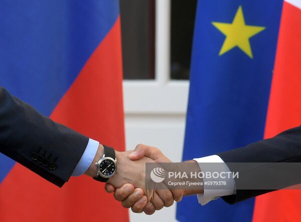 Рабочий визит президента РФ В. Путина во Францию