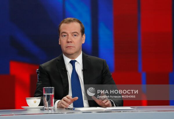 Интервью Премьер-министра РФ Д. Медведева российским телеканалам